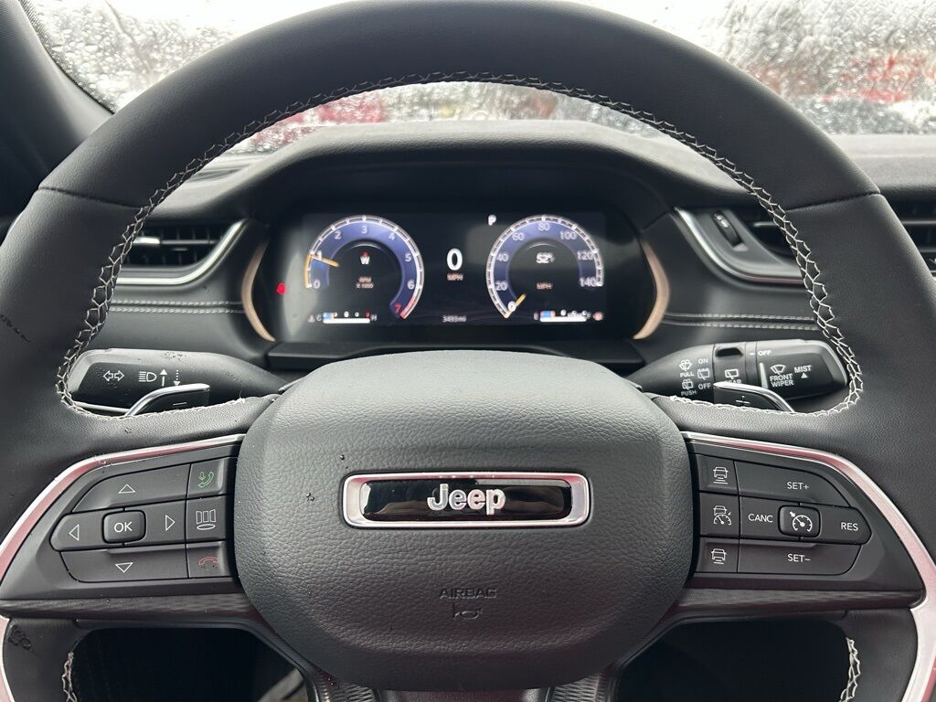 2025 Jeep Grand Cherokee L Laredo Crestwood KY