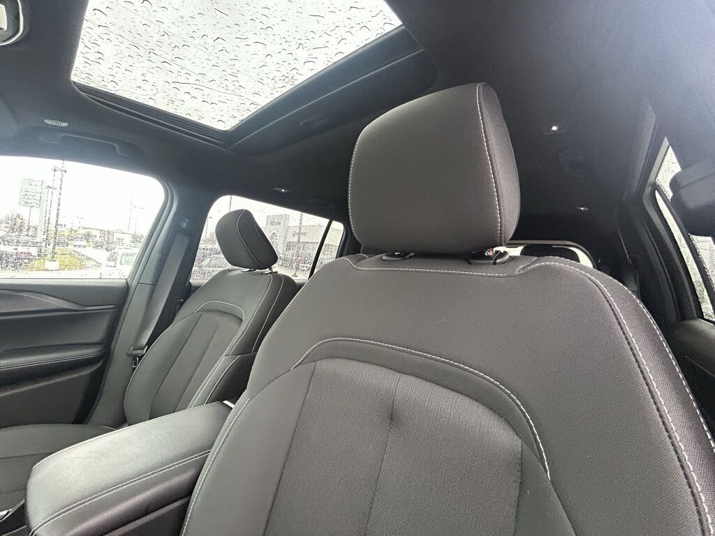 2025 Jeep Grand Cherokee L Laredo Crestwood KY