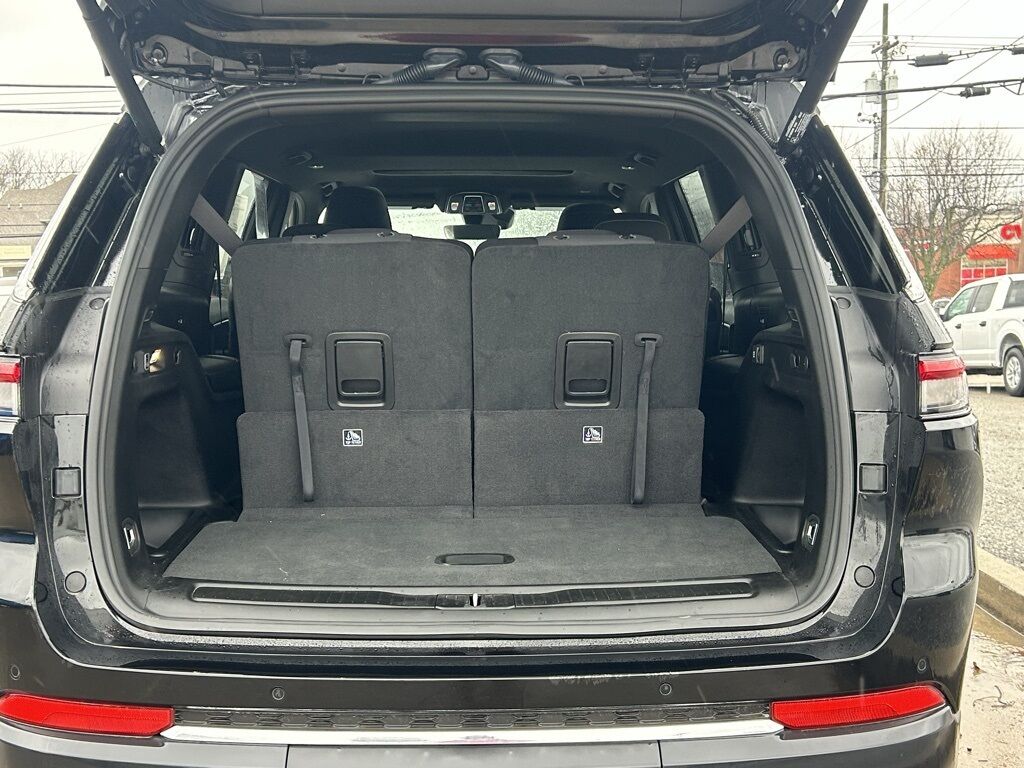 2025 Jeep Grand Cherokee L Laredo Crestwood KY