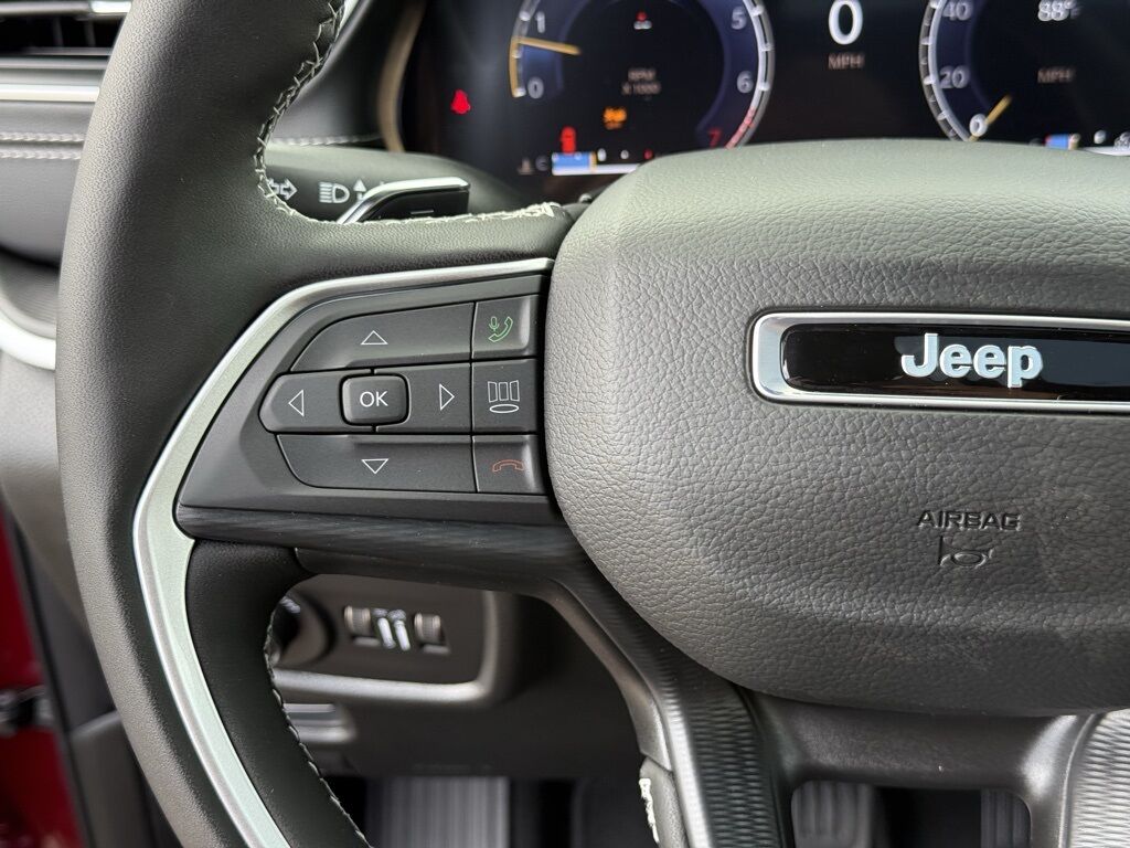 2025 Jeep Grand Cherokee L Laredo Crestwood KY