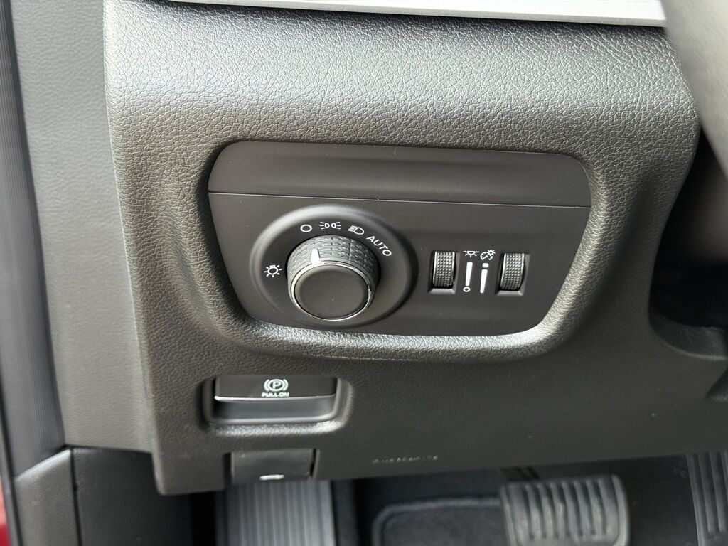 2025 Jeep Grand Cherokee L Laredo Crestwood KY