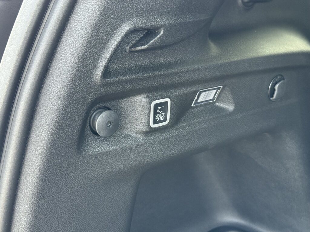 2025 Jeep Grand Cherokee L Laredo Crestwood KY