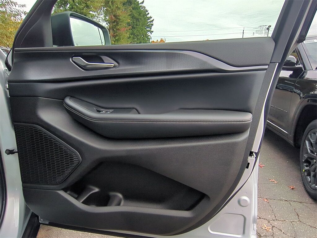 2025 Jeep Grand Cherokee L Laredo Gresham OR