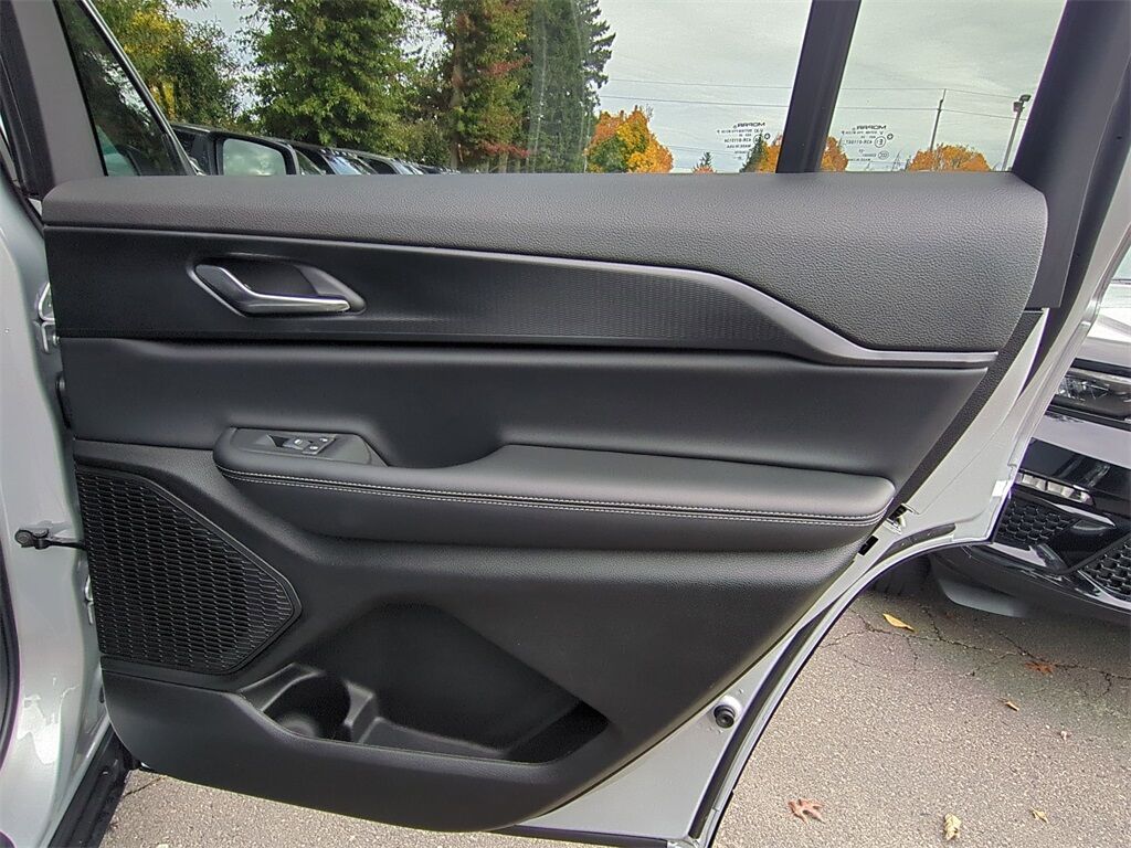 2025 Jeep Grand Cherokee L Laredo Gresham OR