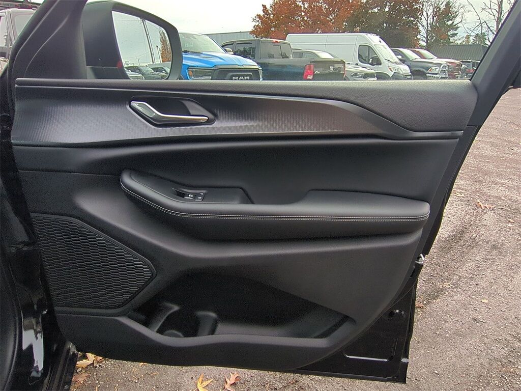 2025 Jeep Grand Cherokee L Laredo Gresham OR