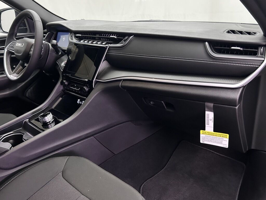 2025 Jeep Grand Cherokee L Laredo Portland OR