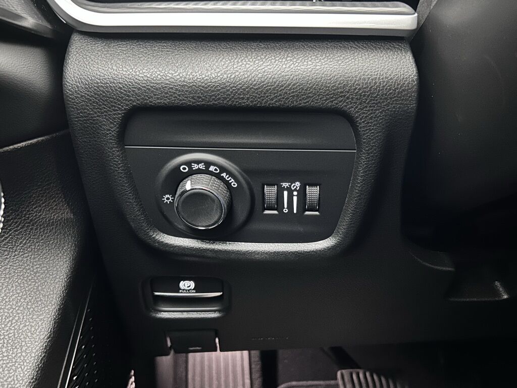 2025 Jeep Grand Cherokee L Laredo Portland OR