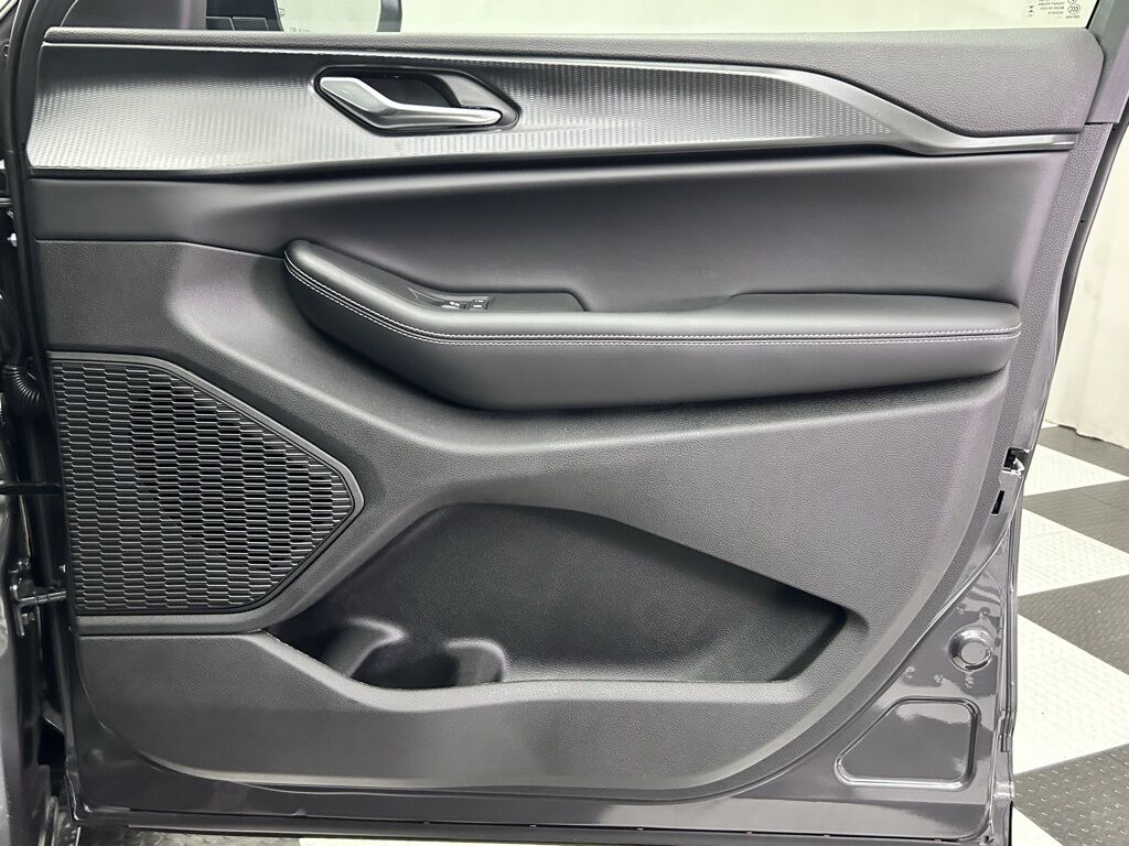 2025 Jeep Grand Cherokee L Laredo Portland OR