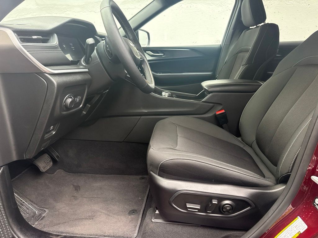 2025 Jeep Grand Cherokee L Laredo Portland OR
