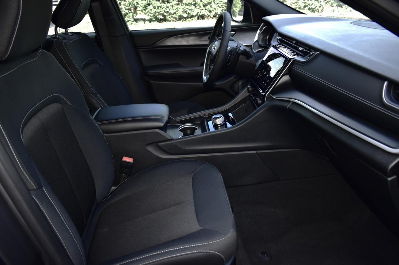 2025 Jeep Grand Cherokee L Laredo Tampa FL