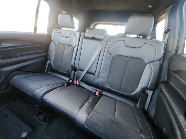 2025 Jeep Grand Cherokee L Laredo X Burnet TX