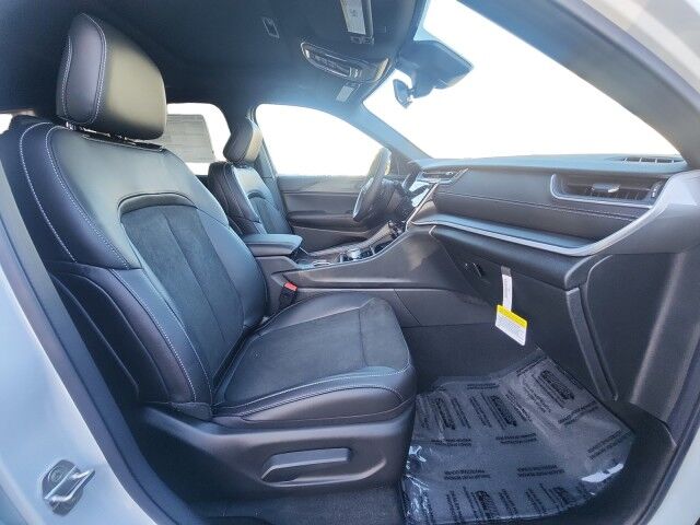 2025 Jeep Grand Cherokee L Laredo X Burnet TX