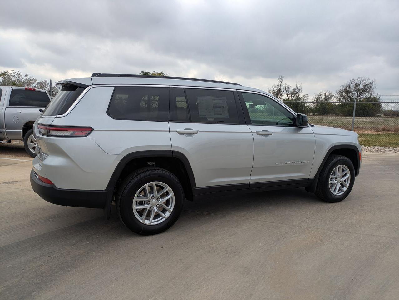 2025 Jeep Grand Cherokee L Laredo X