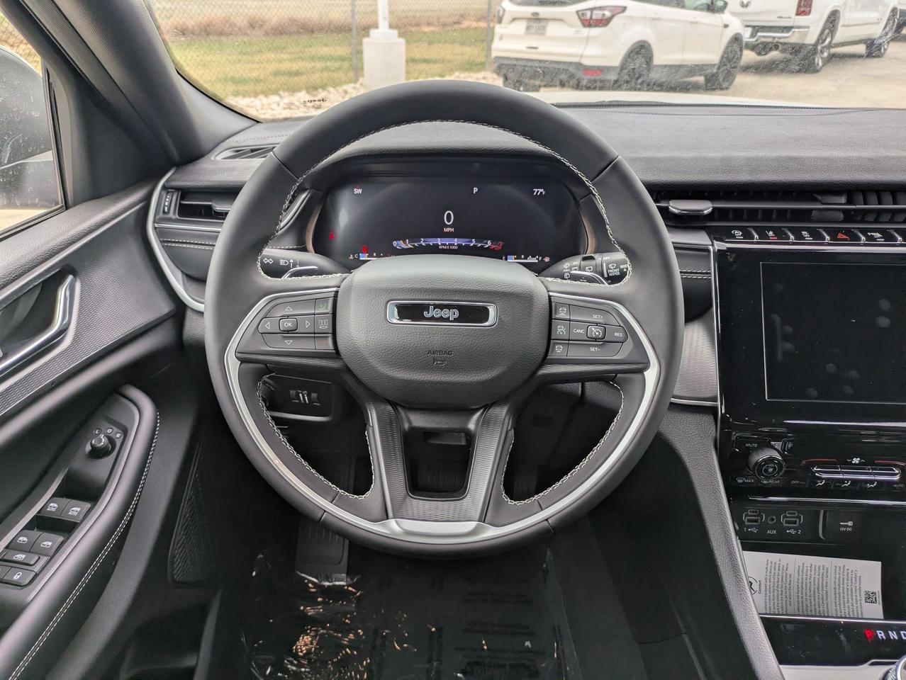 2025 Jeep Grand Cherokee L Laredo X Castroville TX