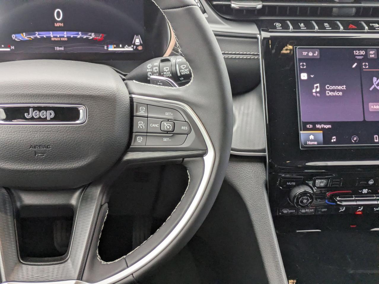 2025 Jeep Grand Cherokee L Laredo X Castroville TX