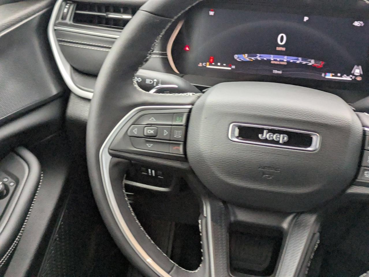 2025 Jeep Grand Cherokee L Laredo X Castroville TX