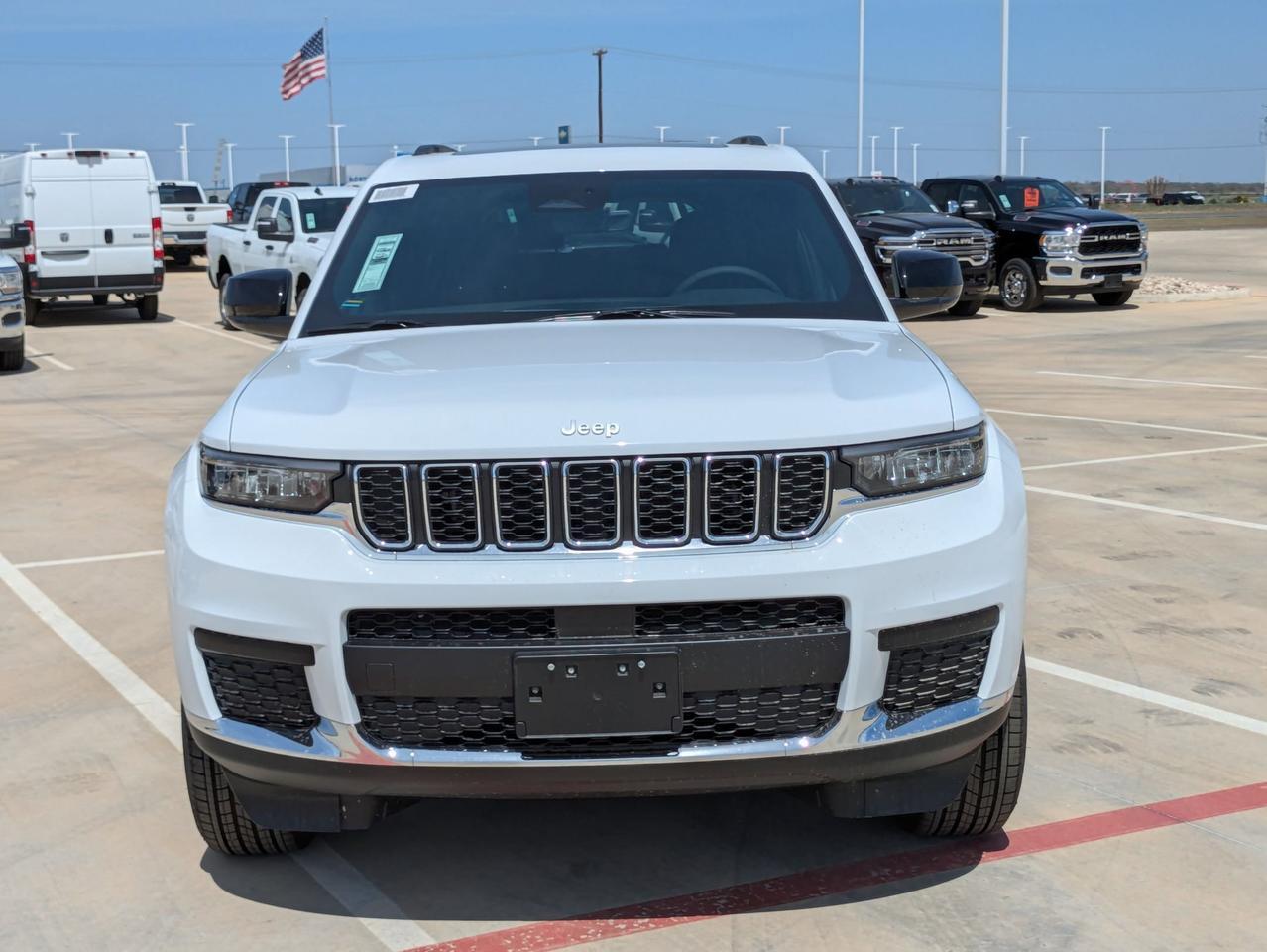 2025 Jeep Grand Cherokee L Laredo X Castroville TX