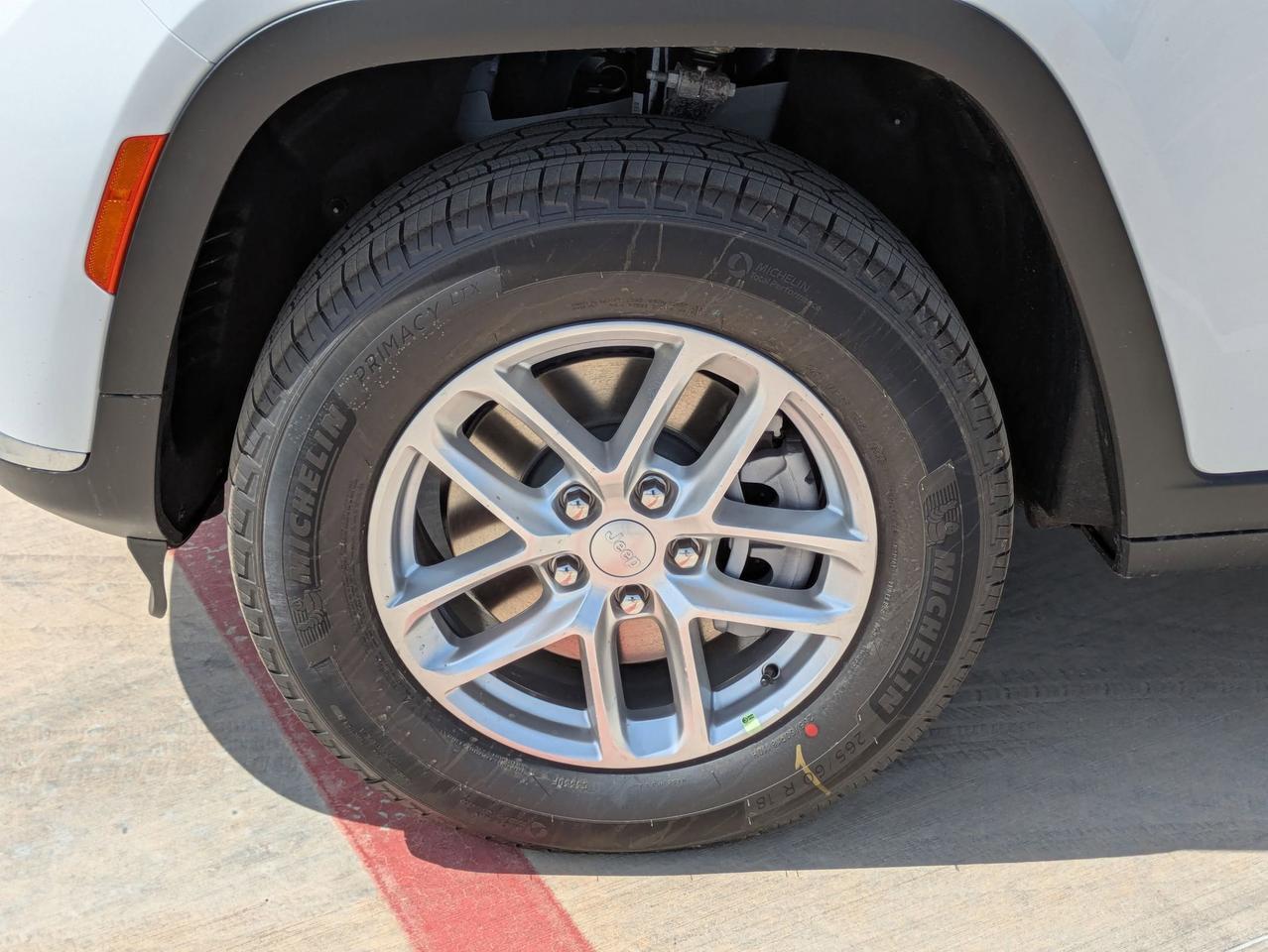 2025 Jeep Grand Cherokee L Laredo X Castroville TX