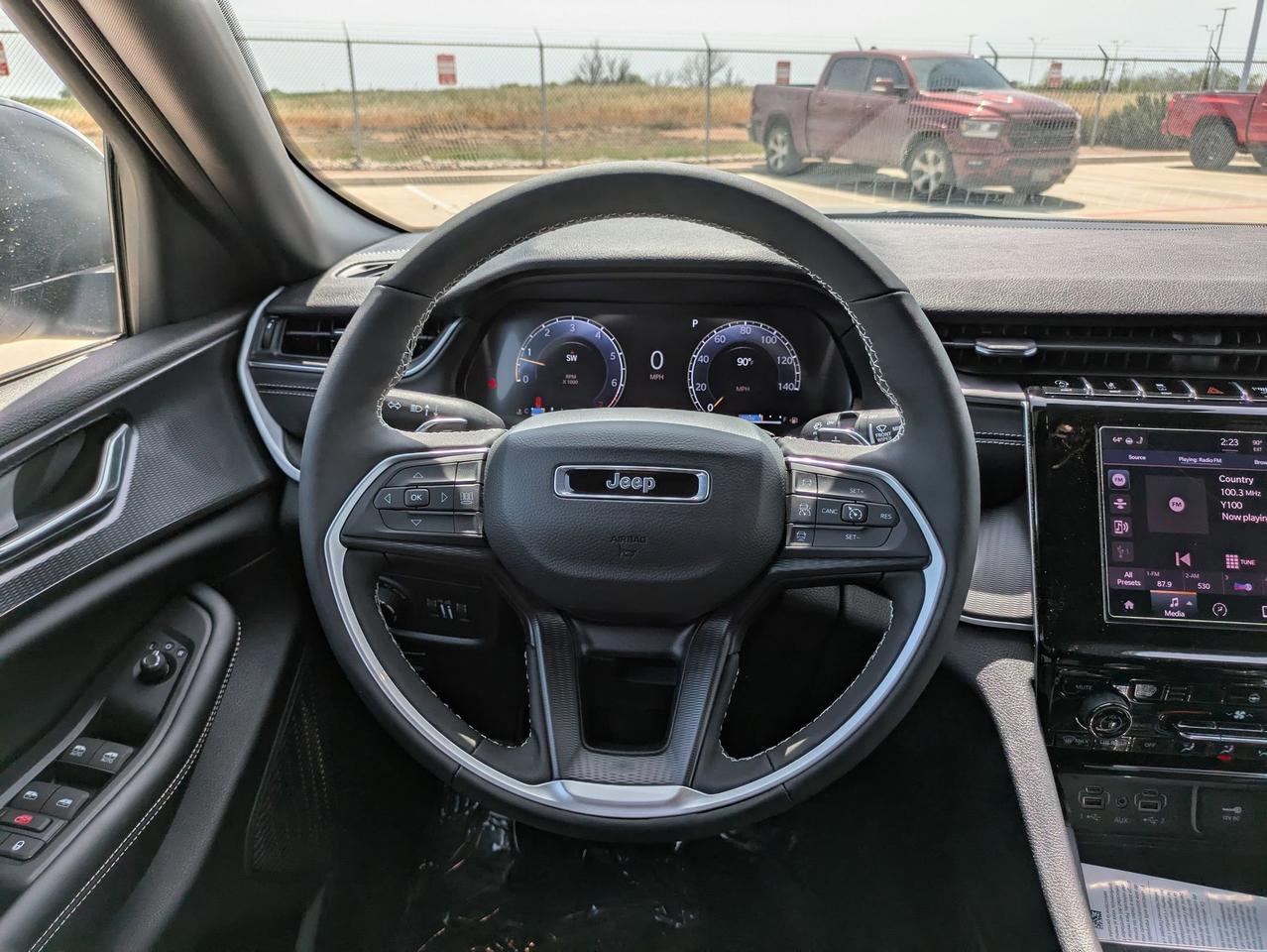 2025 Jeep Grand Cherokee L Laredo X Castroville TX