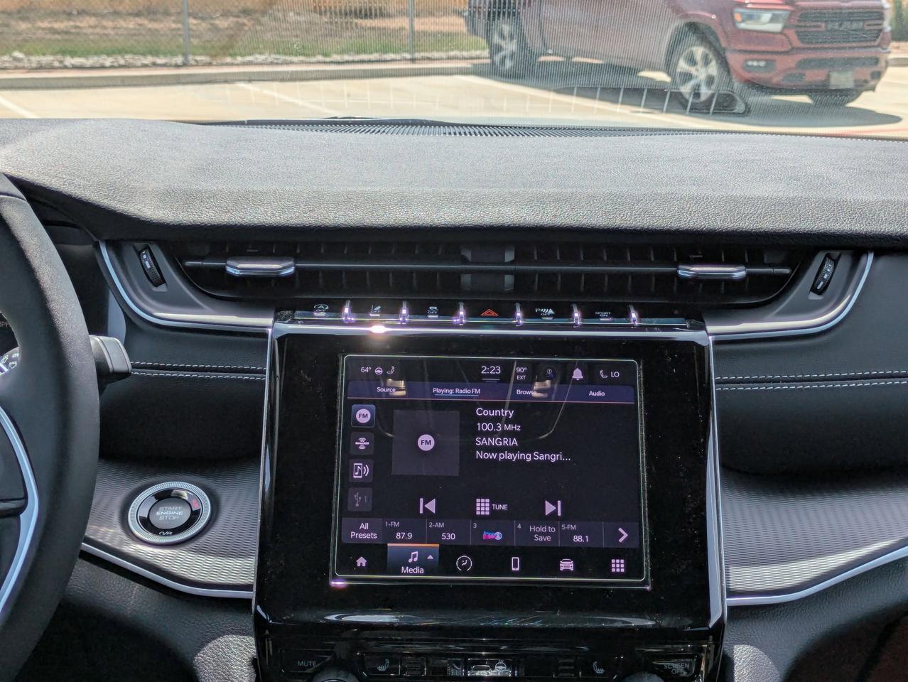 2025 Jeep Grand Cherokee L Laredo X Castroville TX