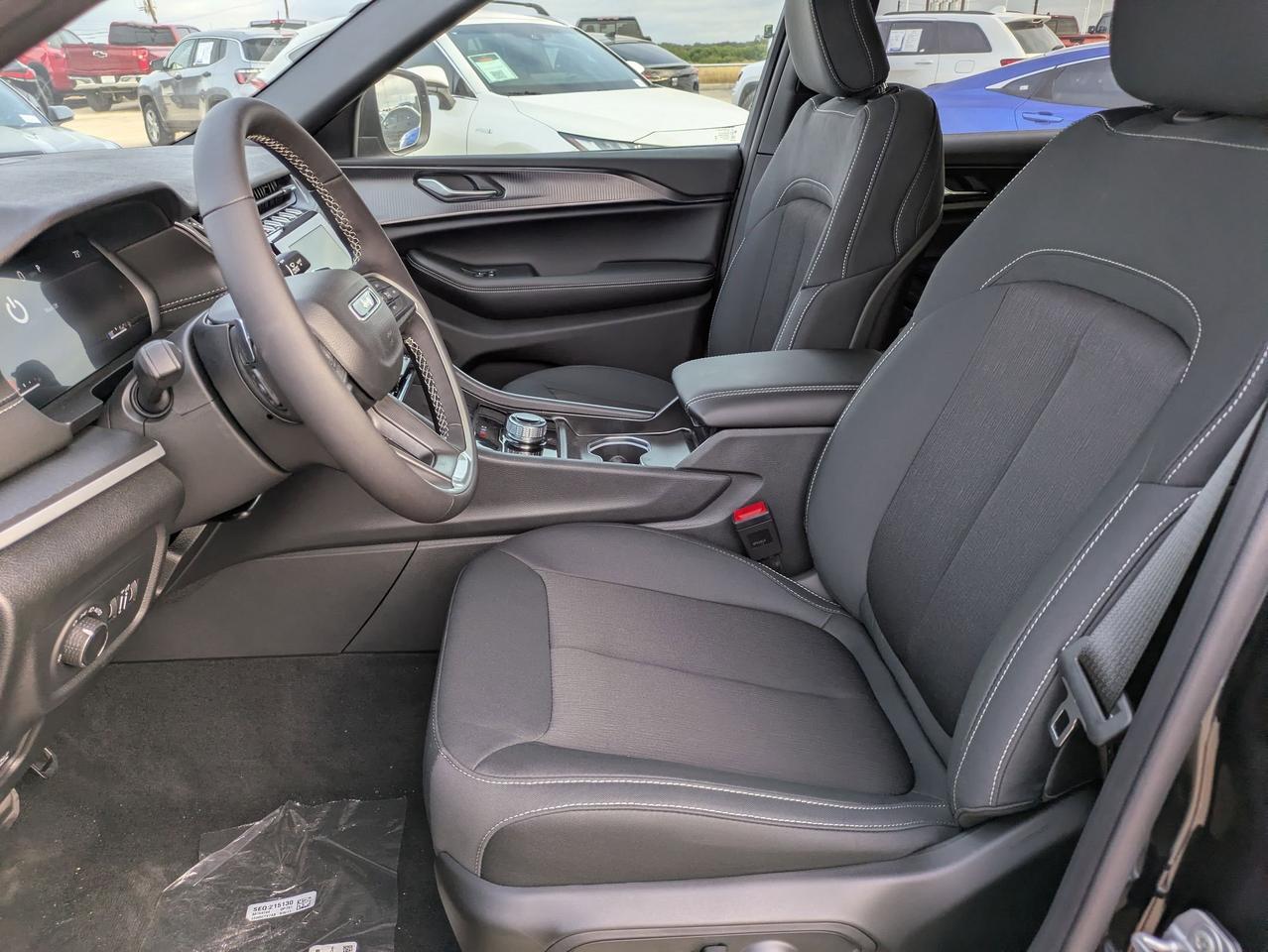 2025 Jeep Grand Cherokee L Laredo X Castroville TX