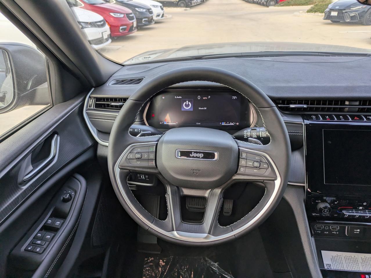 2025 Jeep Grand Cherokee L Laredo X Castroville TX