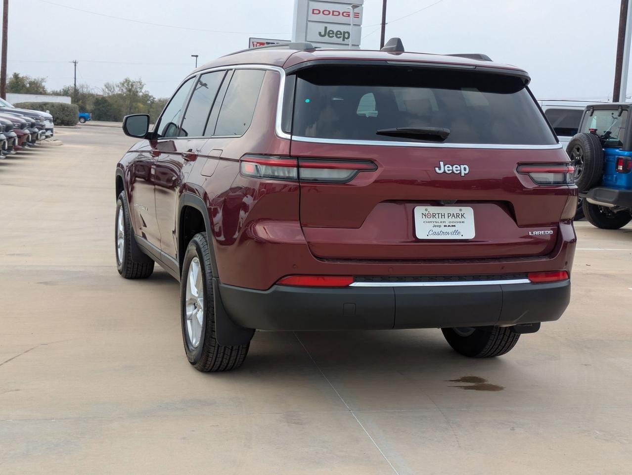 2025 Jeep Grand Cherokee L Laredo X Castroville TX