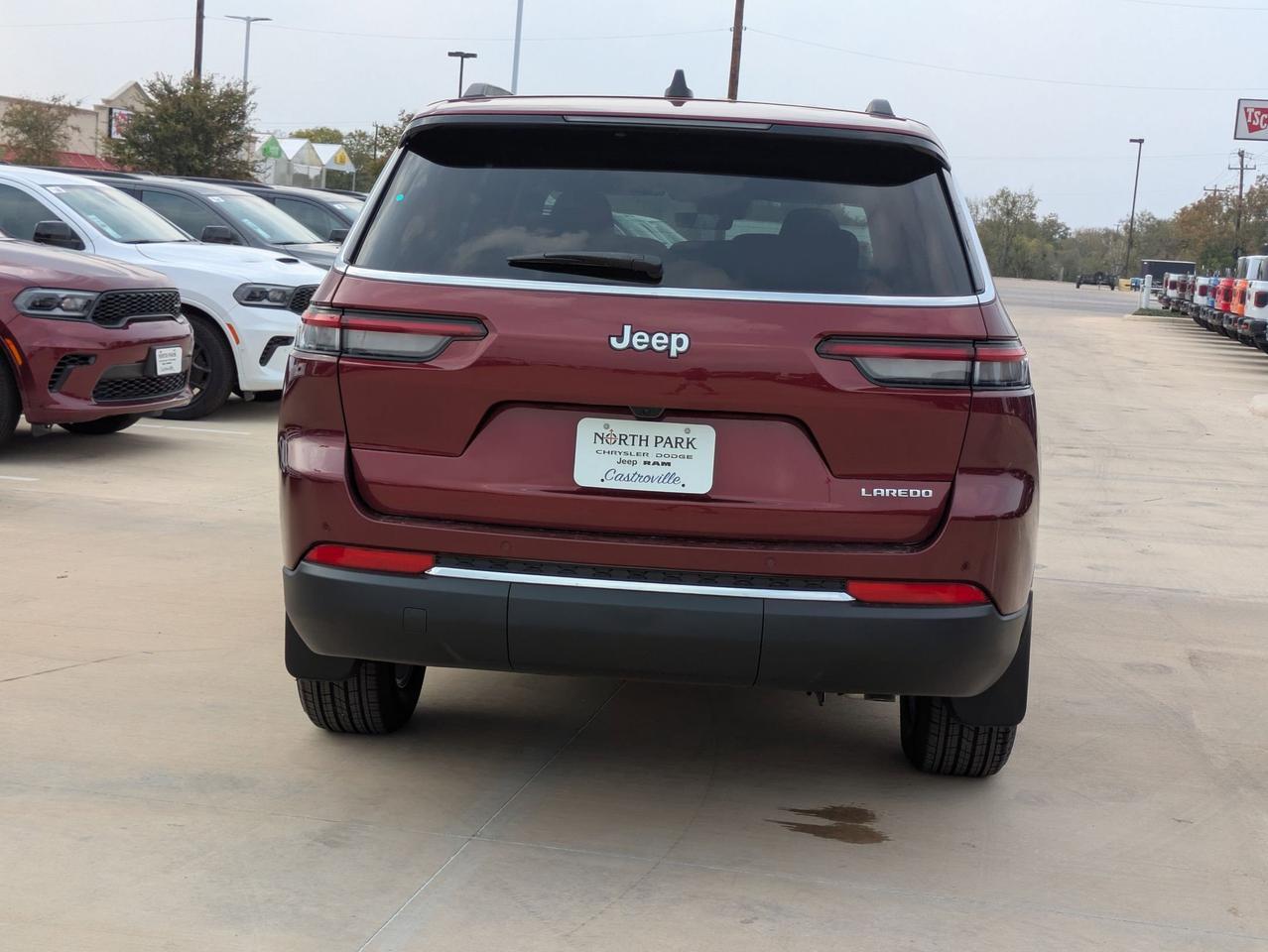 2025 Jeep Grand Cherokee L Laredo X Castroville TX