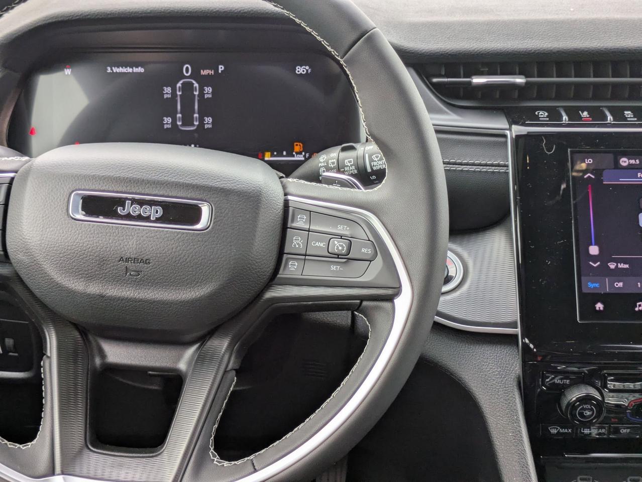 2025 Jeep Grand Cherokee L Laredo X Castroville TX