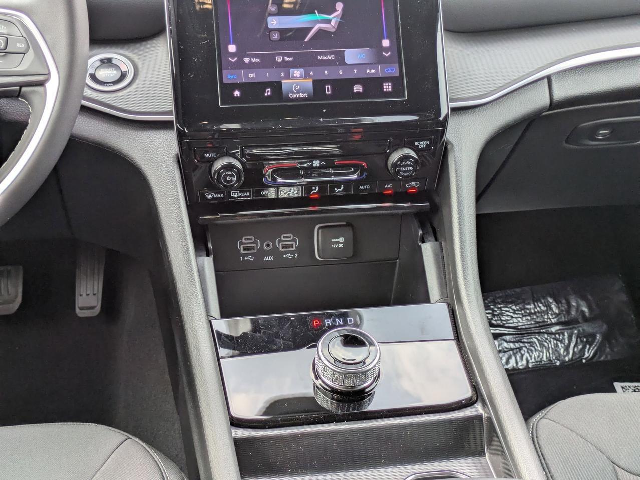 2025 Jeep Grand Cherokee L Laredo X Castroville TX