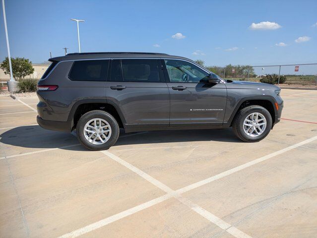 2025 Jeep Grand Cherokee L Laredo X Castroville TX