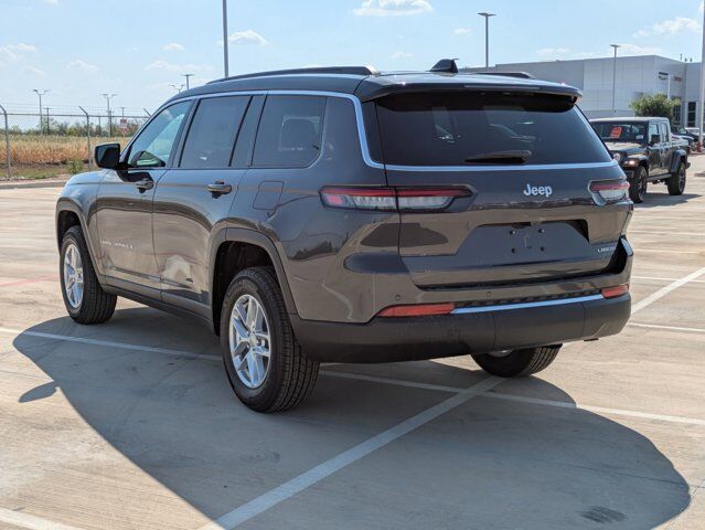 2025 Jeep Grand Cherokee L Laredo X Castroville TX