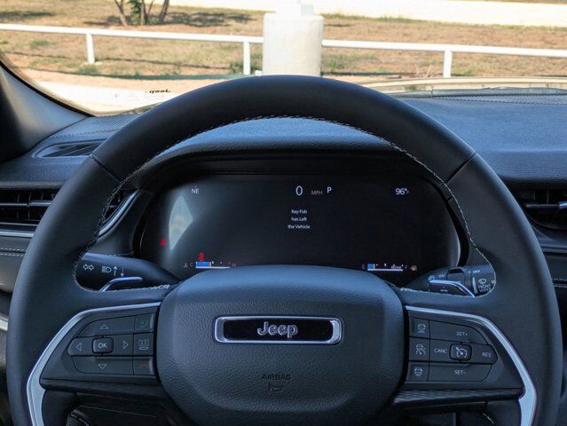 2025 Jeep Grand Cherokee L Laredo X Castroville TX