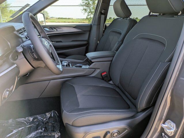 2025 Jeep Grand Cherokee L Laredo X Castroville TX