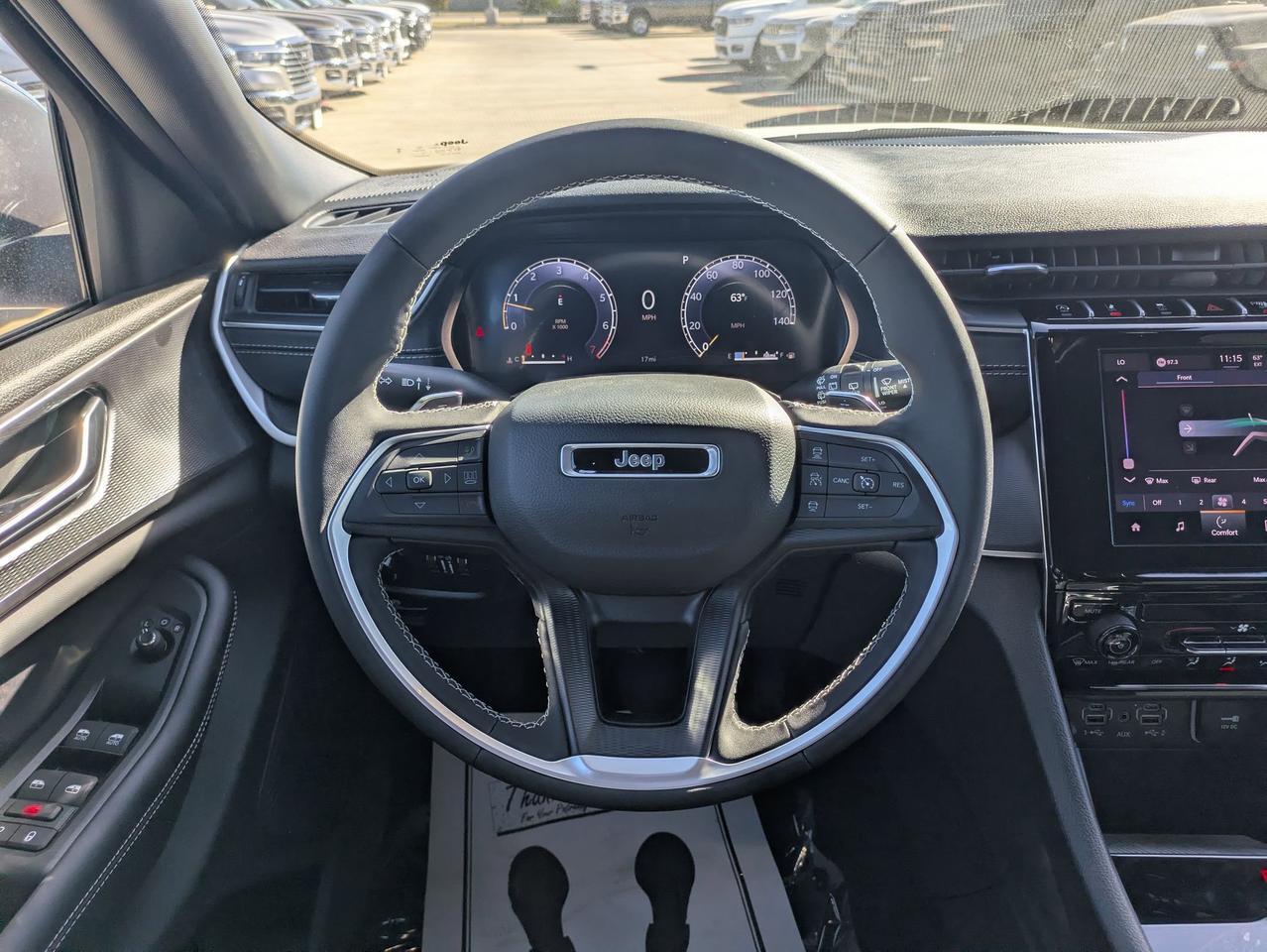 2025 Jeep Grand Cherokee L Laredo X Castroville TX