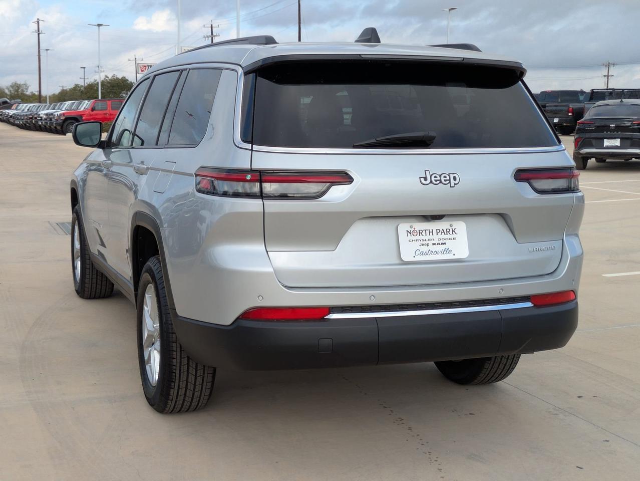 2025 Jeep Grand Cherokee L Laredo X Castroville TX