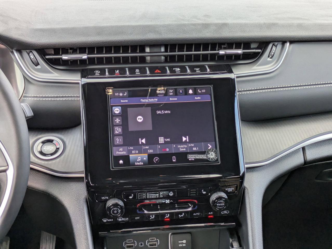 2025 Jeep Grand Cherokee L Laredo X Castroville TX