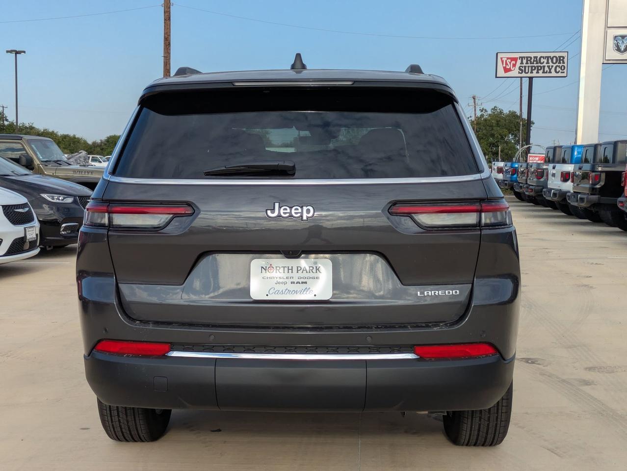 2025 Jeep Grand Cherokee L Laredo X Castroville TX