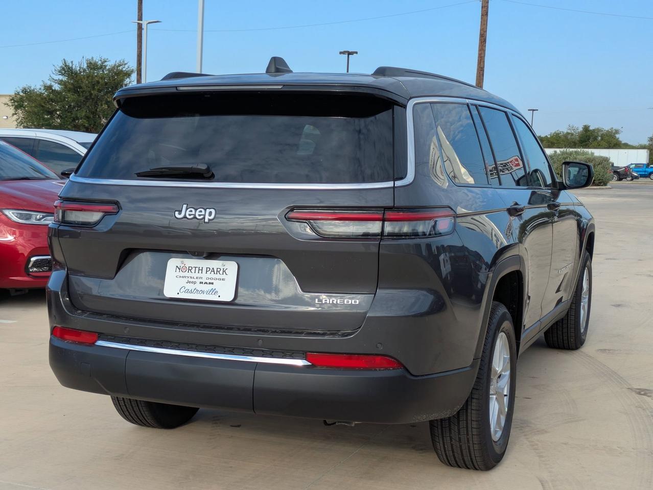 2025 Jeep Grand Cherokee L Laredo X Castroville TX