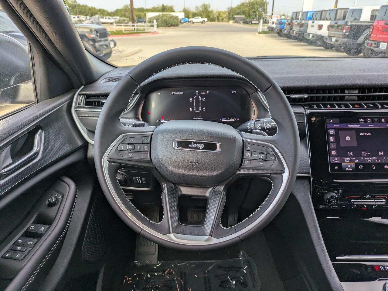 2025 Jeep Grand Cherokee L Laredo X Castroville TX