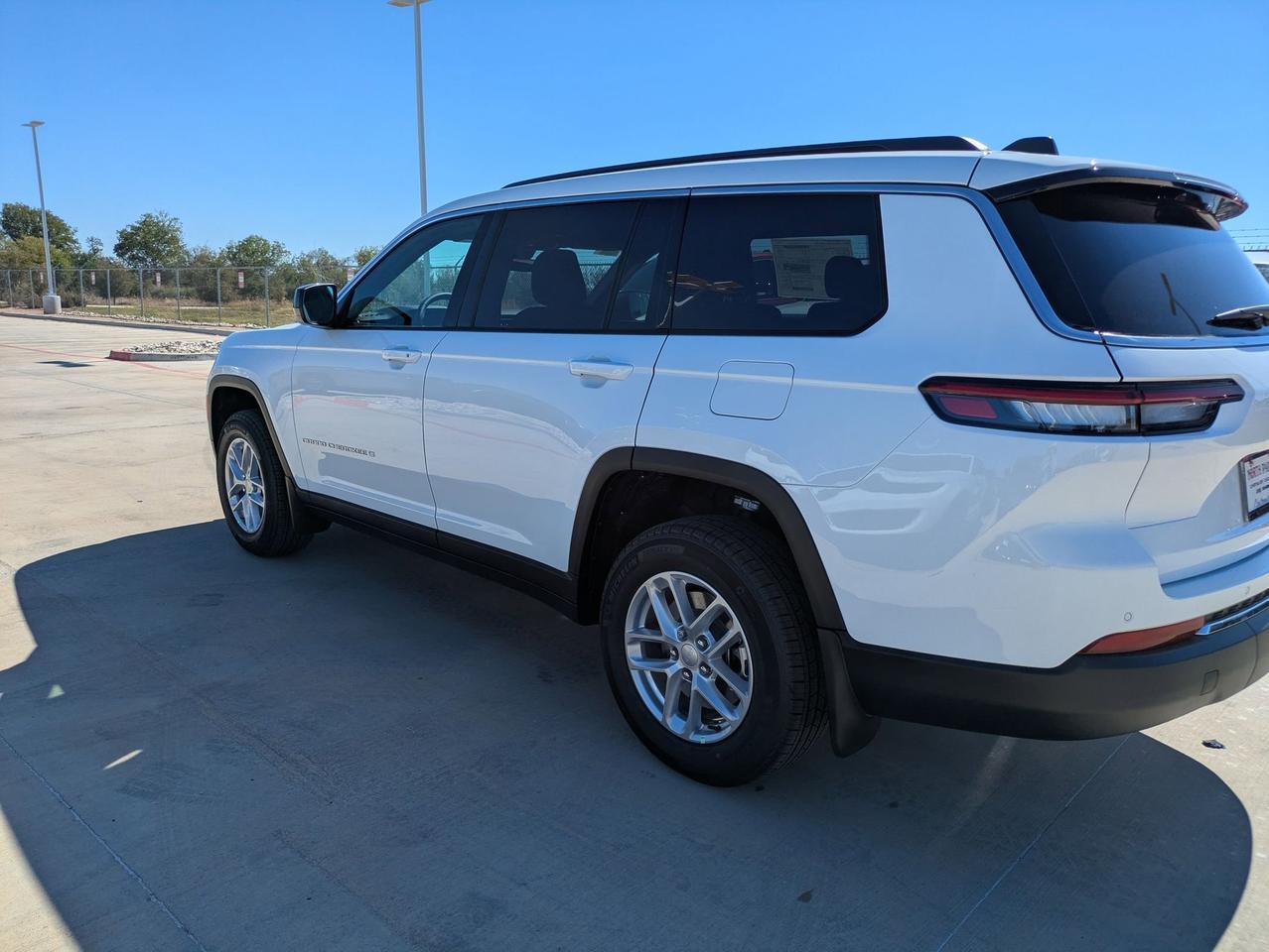 2025 Jeep Grand Cherokee L Laredo X Castroville TX