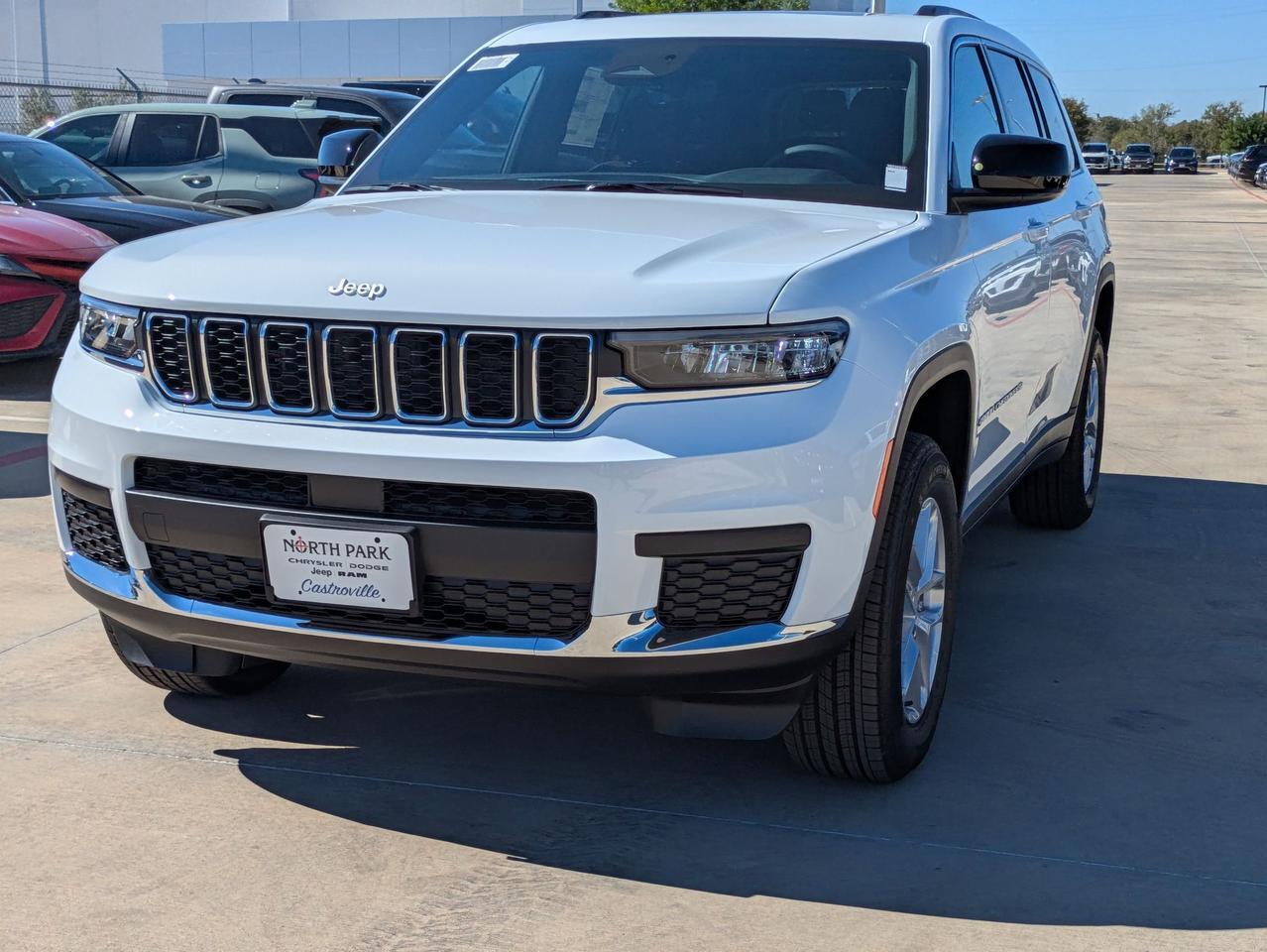 2025 Jeep Grand Cherokee L Laredo X Castroville TX