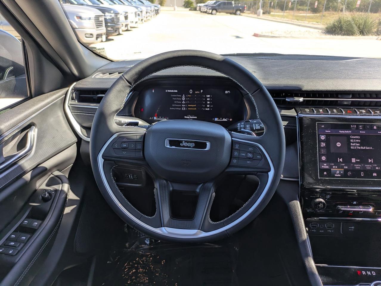 2025 Jeep Grand Cherokee L Laredo X Castroville TX