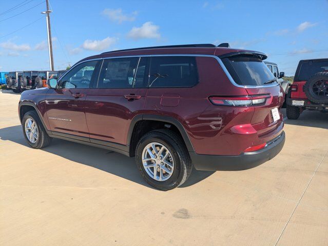 2025 Jeep Grand Cherokee L Laredo X Castroville TX