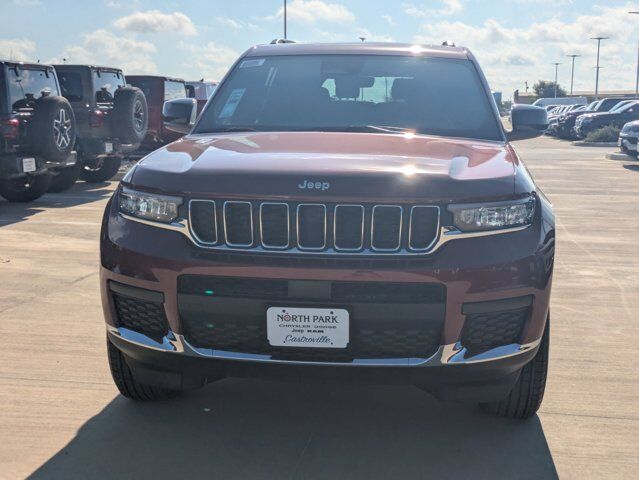 2025 Jeep Grand Cherokee L Laredo X Castroville TX
