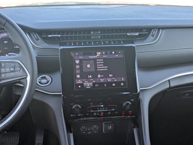2025 Jeep Grand Cherokee L Laredo X Castroville TX