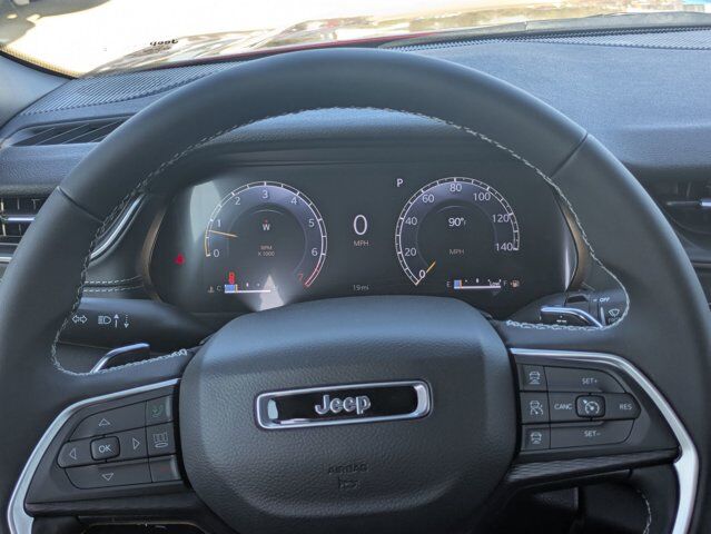 2025 Jeep Grand Cherokee L Laredo X Castroville TX