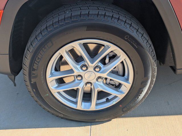 2025 Jeep Grand Cherokee L Laredo X Castroville TX