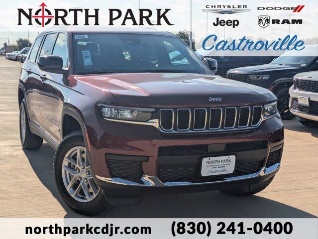 2025 Jeep Grand Cherokee L Laredo X Castroville TX