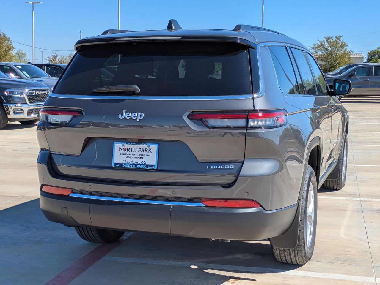 2025 Jeep Grand Cherokee L Laredo X Castroville TX